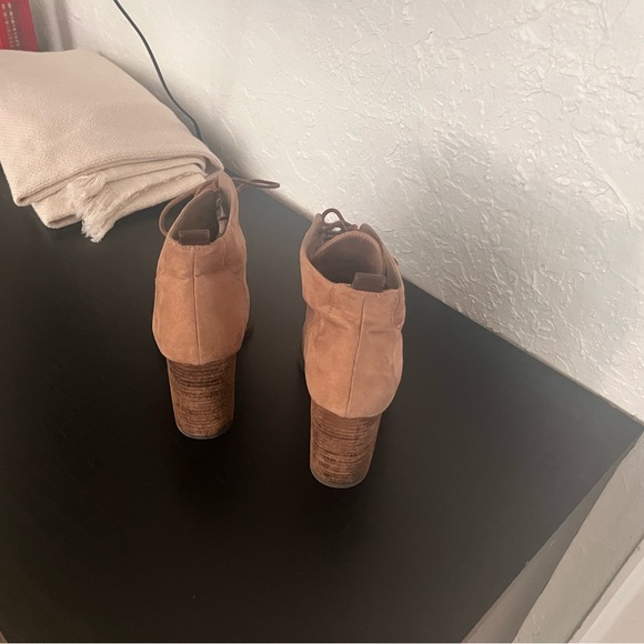 Ankle boots - Picture 2 of 3